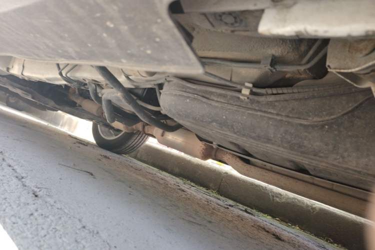 Used Haval H2 2014 1.5T Manual Two-Wheel Drive Elite Edition Chassis Rear Left
