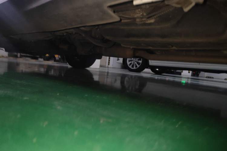 Used Haval H2 2014 1.5T Manual Two-Wheel Drive Elite Edition Chassis Rear Left