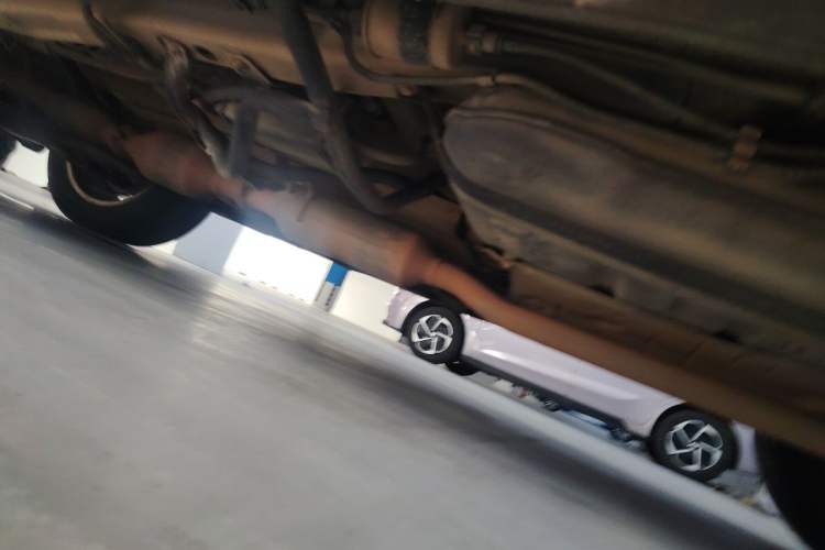 Used Haval H2 2014 1.5T Manual Two-Wheel Drive Elite Edition Chassis Rear Left