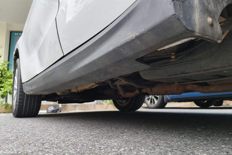 Used Haval H2 2014 1.5T Manual Two-Wheel Drive Elite Edition Chassis Rear Left