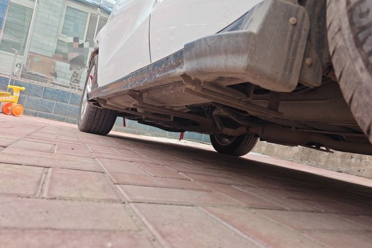 Used Haval H2 2014 1.5T Manual Two-Wheel Drive Elite Edition Chassis Rear Left