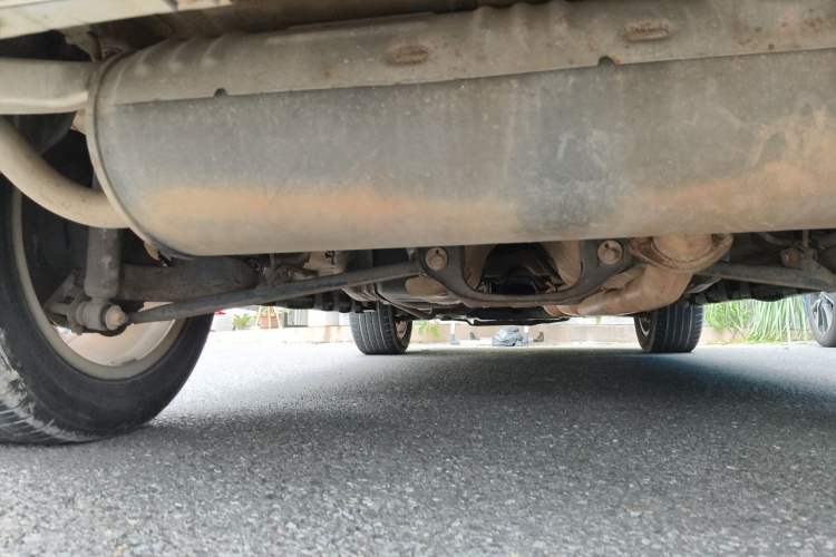 Used Haval H2 2014 1.5T Manual Two-Wheel Drive Elite Edition Chassis Rear