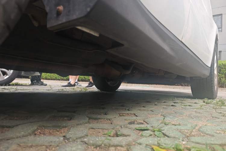 Used Haval H2 2014 1.5T Manual Two-Wheel Drive Elite Edition Chassis Rear Right