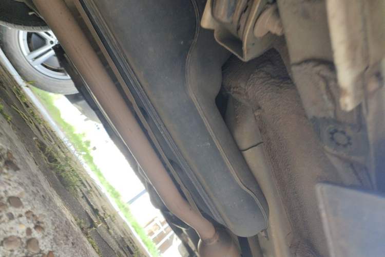 Used Haval H2 2014 1.5T Manual Two-Wheel Drive Elite Edition Chassis Rear Right