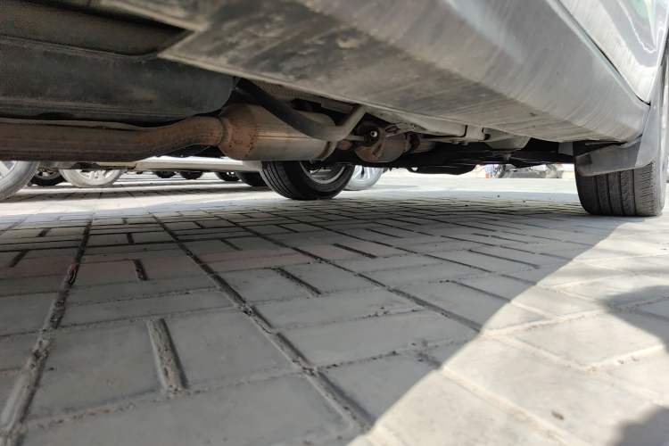 Used Haval H2 2014 1.5T Manual Two-Wheel Drive Elite Edition Chassis Rear Right