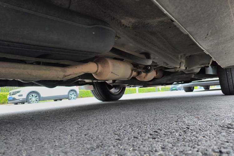 Used Haval H2 2014 1.5T Manual Two-Wheel Drive Prestige Edition Chassis Rear Right