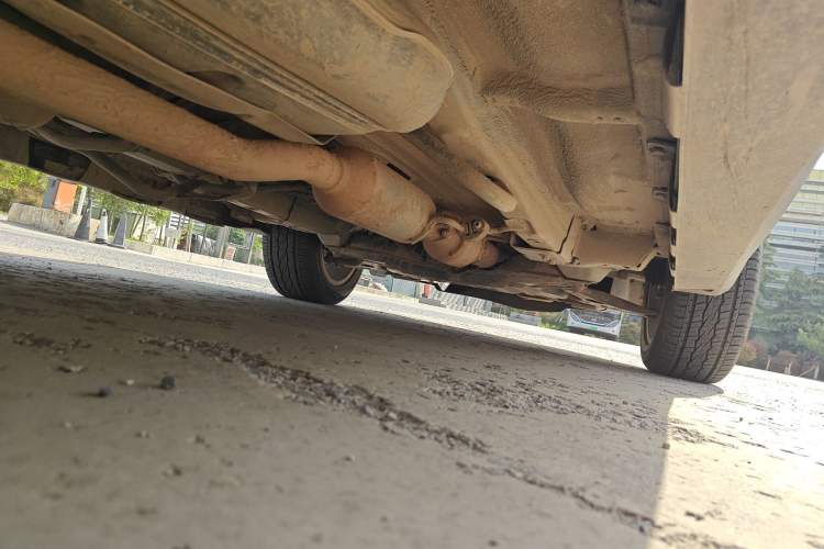 Used Haval H2 2014 1.5T Manual Two-Wheel Drive Elite Edition Chassis Rear Right