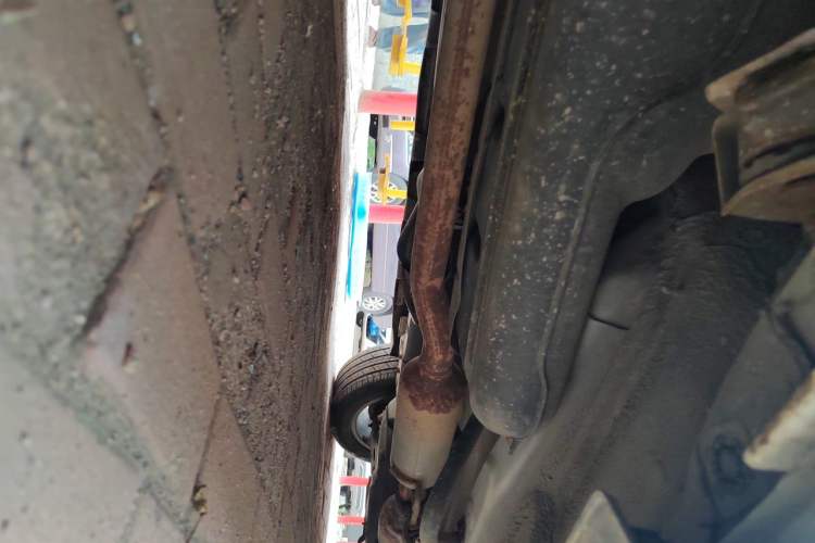 Used Haval H2 2014 1.5T Manual Two-Wheel Drive Elite Edition Chassis Rear Right
