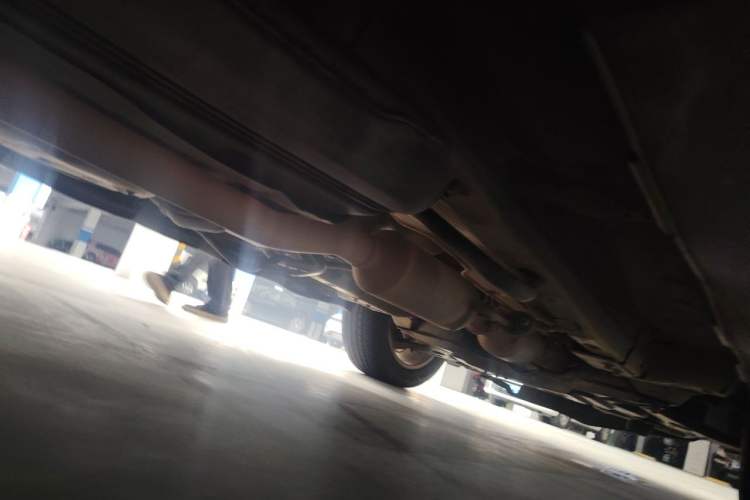 Used Haval H2 2014 1.5T Manual Two-Wheel Drive Elite Edition Chassis Rear Right