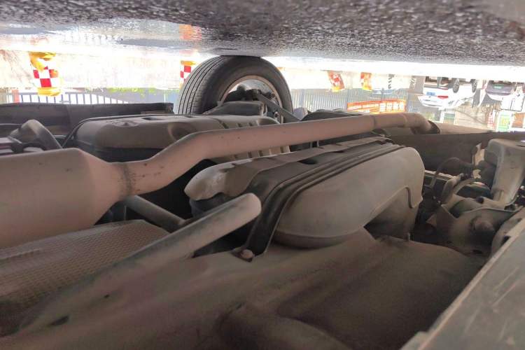 Used Haval H2 2014 1.5T Manual Two-Wheel Drive Elite Edition Chassis Rear Right