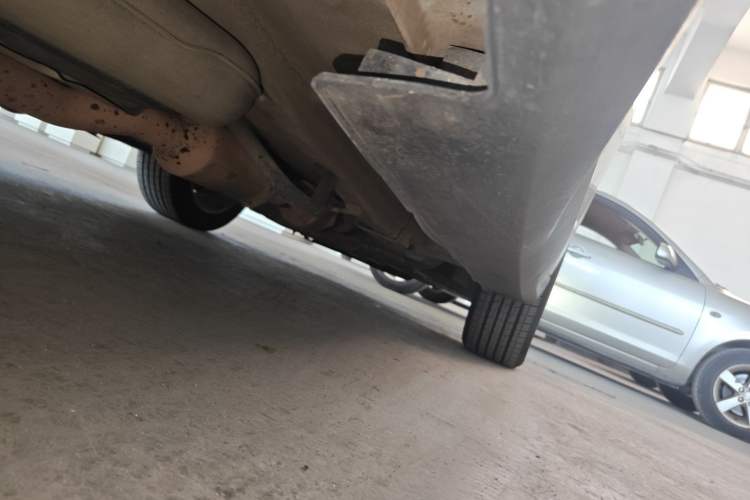 Used Haval H2 2014 1.5T Manual Two-Wheel Drive Elite Edition Chassis Rear Right