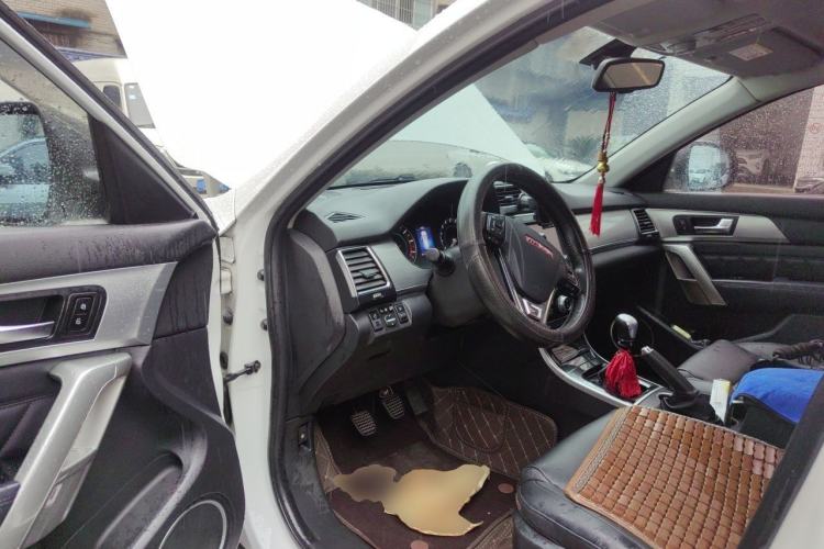 Used Haval H2 2014 1.5T Manual Two-Wheel Drive Prestige Edition Driver Seat