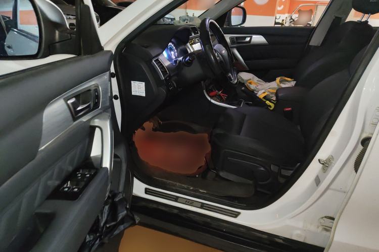 Used Haval H2 2014 1.5T Manual Two-Wheel Drive Elite Edition Driver Seat