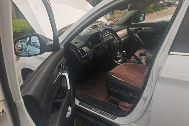 Used Haval H2 2014 1.5T Manual Two-Wheel Drive Elite Edition Driver Seat