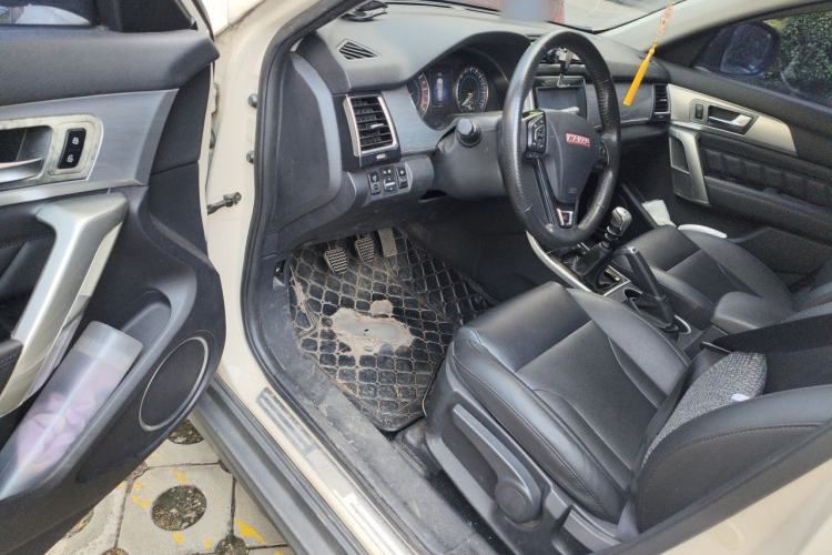 Used Haval H2 2014 1.5T Manual Two-Wheel Drive Elite Edition Driver Seat