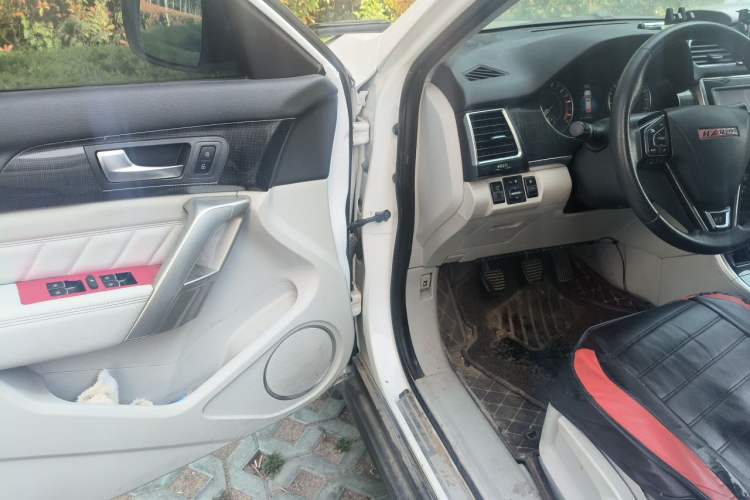 Used Haval H2 2014 1.5T Manual Two-Wheel Drive Elite Edition Driver Seat
