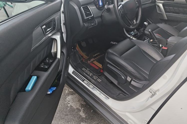 Used Haval H2 2014 1.5T Manual Two-Wheel Drive Elite Edition Driver Seat