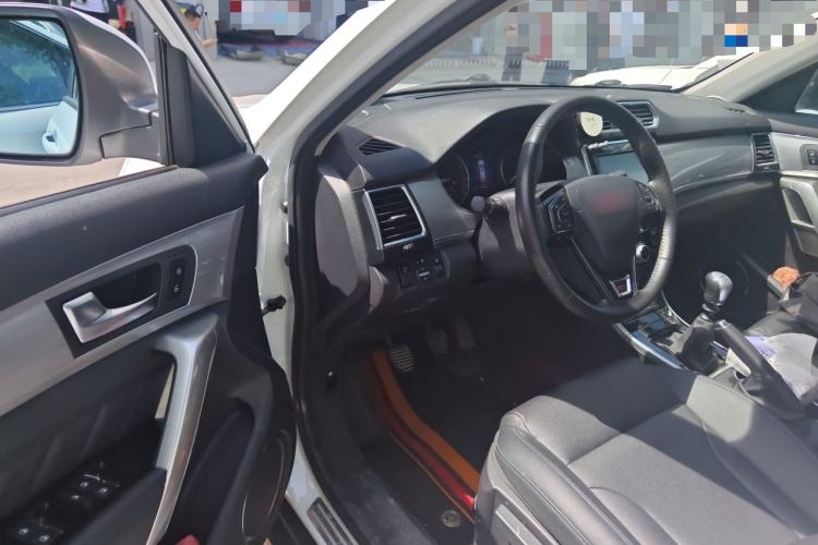Used Haval H2 2014 1.5T Manual Two-Wheel Drive Elite Edition Driver Seat