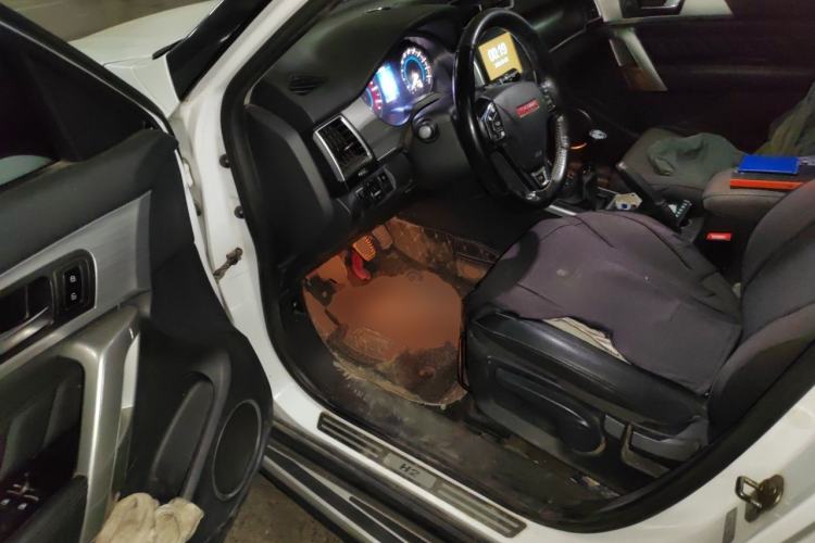Used Haval H2 2014 1.5T Manual Two-Wheel Drive Elite Edition Driver Seat