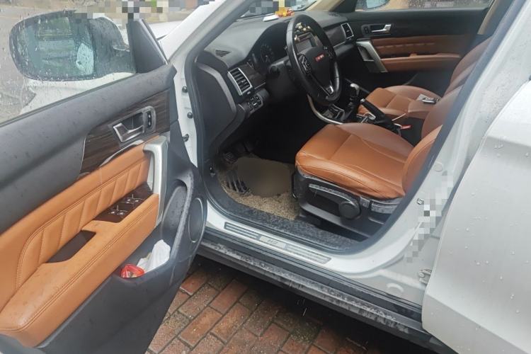 Used Haval H2 2014 1.5T Manual Two-Wheel Drive Elite Edition Driver Seat