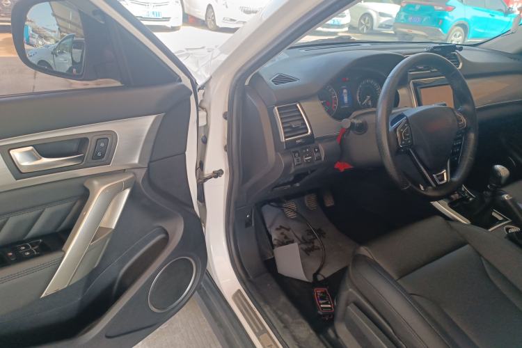 Used Haval H2 2014 1.5T Manual Two-Wheel Drive Elite Edition Driver Seat