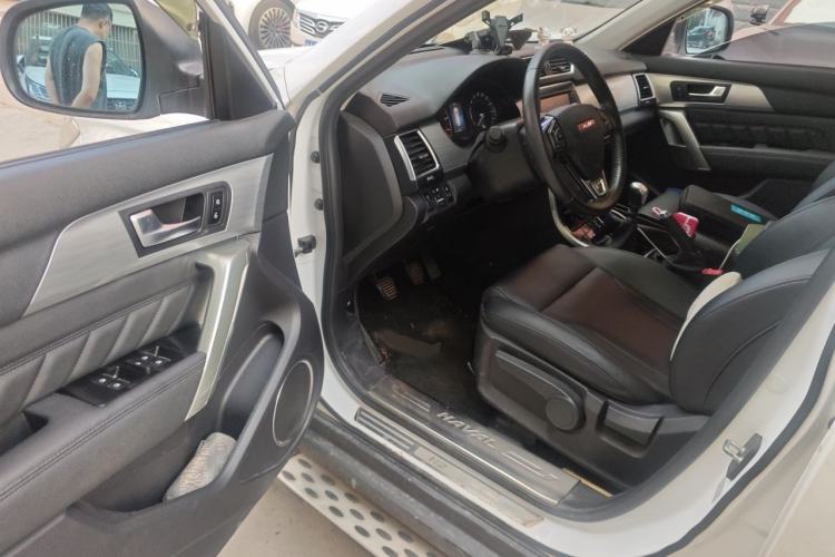 Used Haval H2 2014 1.5T Manual Two-Wheel Drive Elite Edition Driver Seat