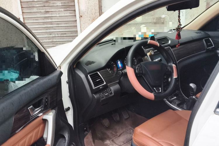 Used Haval H2 2014 1.5T Manual Two-Wheel Drive Elite Edition Driver Seat
