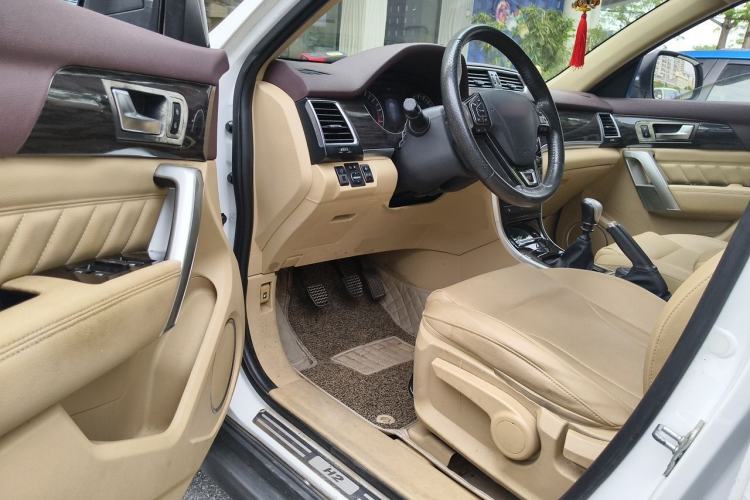 Used Haval H2 2014 1.5T Manual Two-Wheel Drive Elite Edition Driver Seat