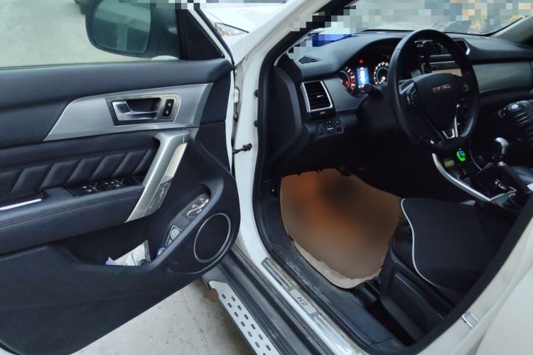Used Haval H2 2014 1.5T Manual Two-Wheel Drive Elite Edition Driver Seat