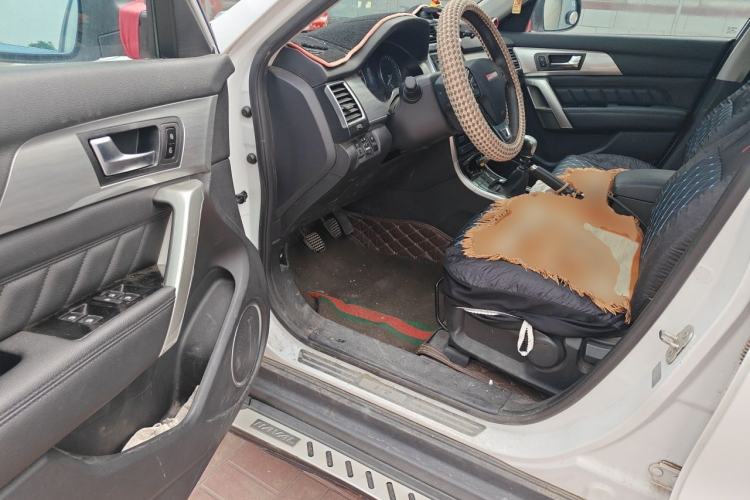 Used Haval H2 2014 1.5T Manual Two-Wheel Drive Elite Edition Driver Seat