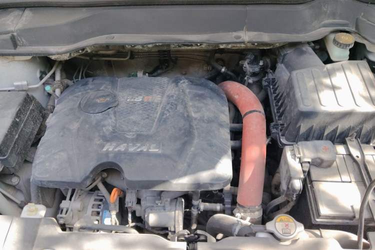 Used Haval H2 2014 1.5T Manual Two-Wheel Drive Elite Edition Engine Bay