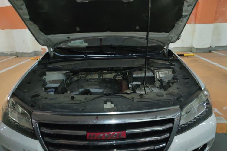 Used Haval H2 2014 1.5T Manual Two-Wheel Drive Elite Edition Engine Bay