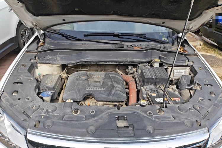 Used Haval H2 2014 1.5T Manual Two-Wheel Drive Elite Edition Engine Bay
