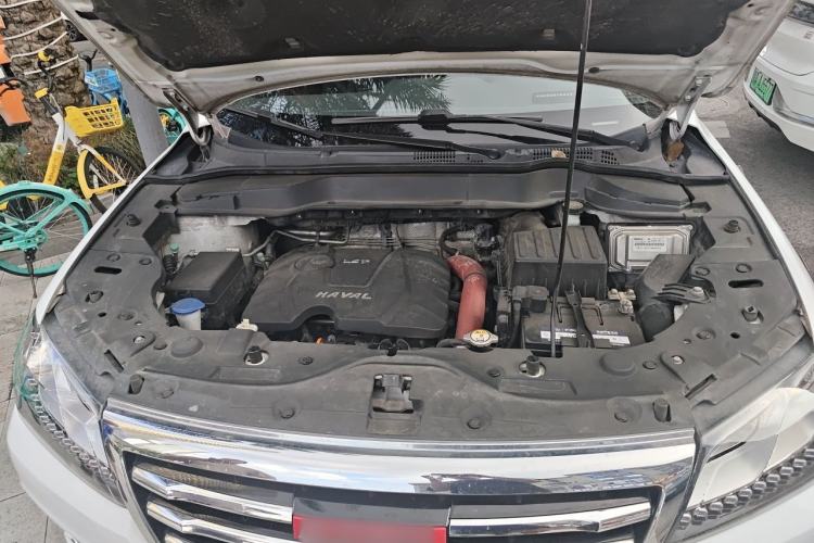 Used Haval H2 2014 1.5T Manual Two-Wheel Drive Elite Edition Engine Bay