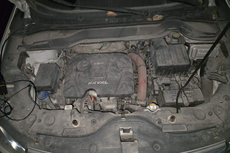 Used Haval H2 2014 1.5T Manual Two-Wheel Drive Elite Edition Engine Bay
