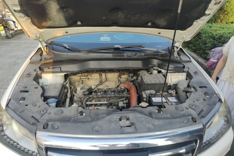 Used Haval H2 2014 1.5T Manual Two-Wheel Drive Elite Edition Engine Bay