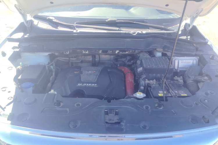 Used Haval H2 2014 1.5T Manual Two-Wheel Drive Elite Edition Engine Bay