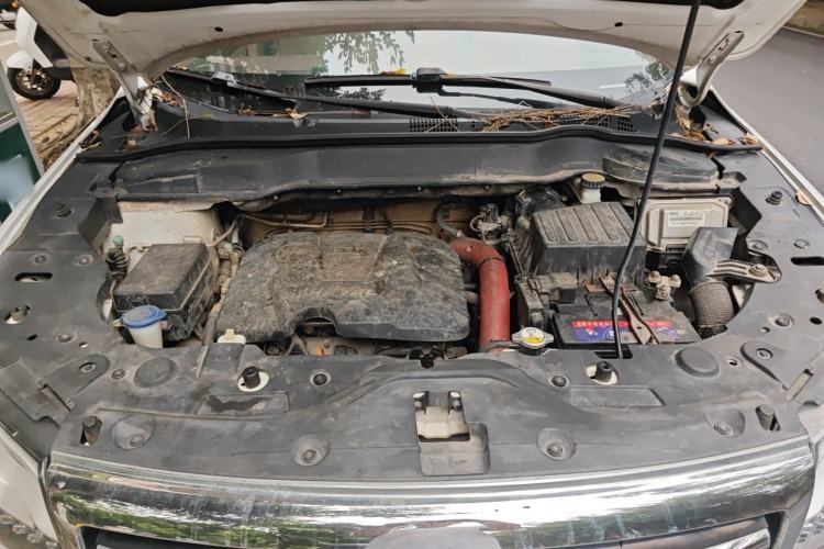 Used Haval H2 2014 1.5T Manual Two-Wheel Drive Elite Edition Engine Bay