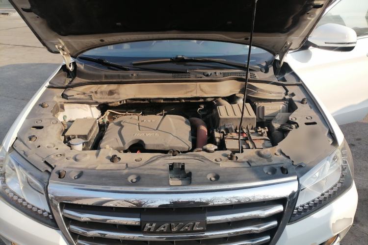Used Haval H2 2014 1.5T Manual Two-Wheel Drive Elite Edition Engine Bay