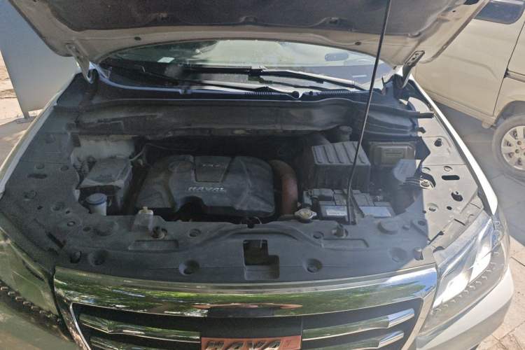 Used Haval H2 2014 1.5T Manual Two-Wheel Drive Elite Edition Engine Bay