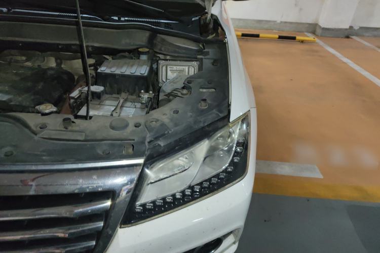 Used Haval H2 2014 1.5T Manual Two-Wheel Drive Elite Edition Engine Bay Left