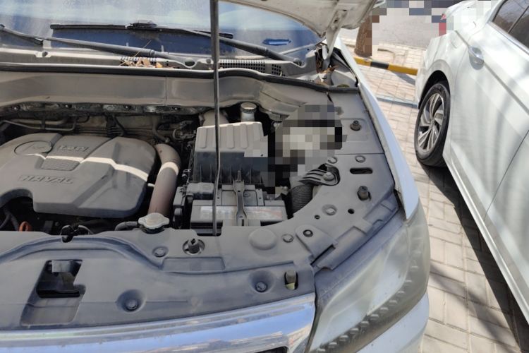 Used Haval H2 2014 1.5T Manual Two-Wheel Drive Elite Edition Engine Bay Left