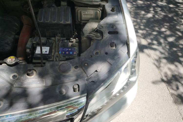Used Haval H2 2014 1.5T Manual Two-Wheel Drive Elite Edition Engine Bay Left