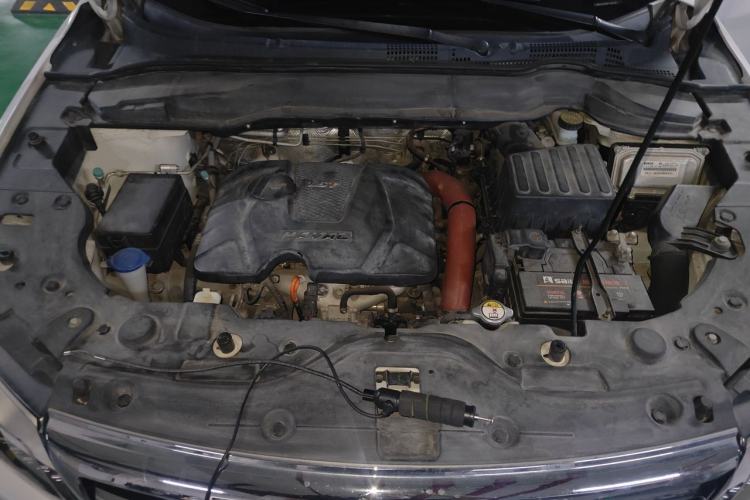 Used Haval H2 2014 1.5T Manual Two-Wheel Drive Elite Edition Engine Bay