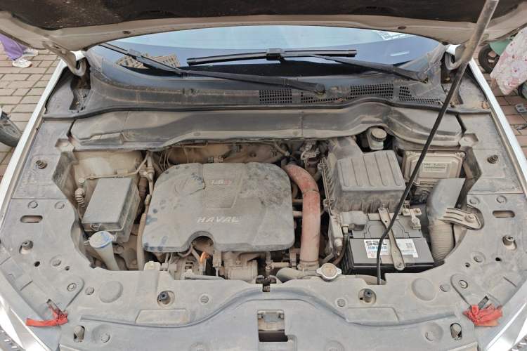 Used Haval H2 2014 1.5T Manual 4x4 Prestige Edition Engine Bay