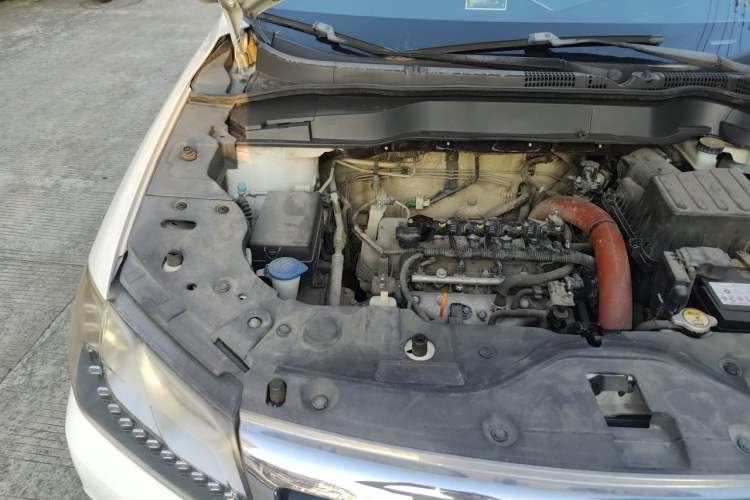 Used Haval H2 2014 1.5T Manual Two-Wheel Drive Elite Edition Engine Bay Right