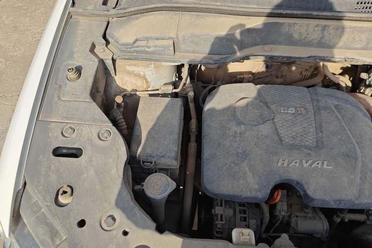 Used Haval H2 2014 1.5T Manual Two-Wheel Drive Elite Edition Engine Bay Right