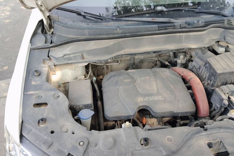 Used Haval H2 2014 1.5T Manual Two-Wheel Drive Elite Edition Engine Bay Right