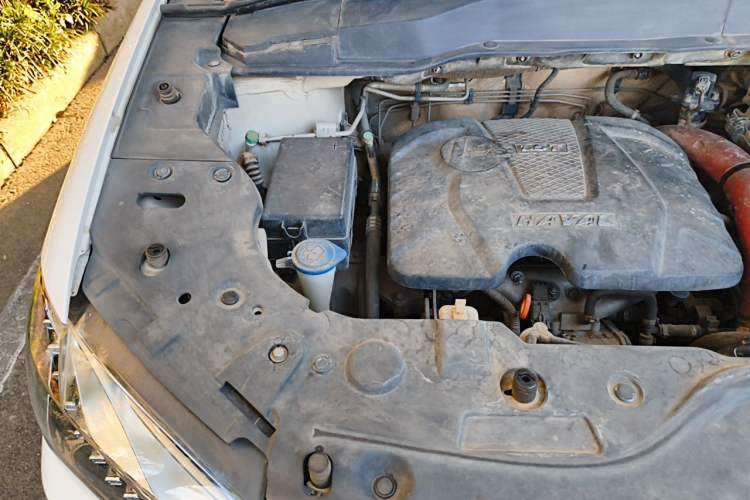 Used Haval H2 2014 1.5T Manual Two-Wheel Drive Elite Edition Engine Bay Right