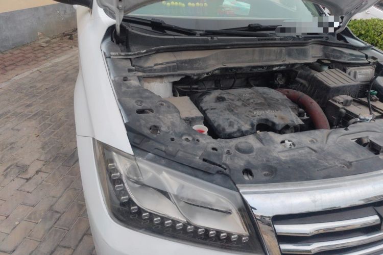 Used Haval H2 2014 1.5T Manual Two-Wheel Drive Elite Edition Engine Bay Right